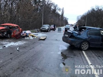 У жахливій аварії загинула людина: ще троє – у лікарні