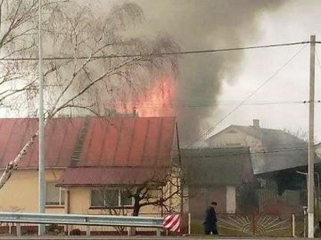 На Волині горів житловий будинок. ФОТО. ВІДЕО