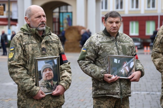 Луцьк у скорботі: попрощалися з Героями Ігорем Грабком та Андрієм Жуком