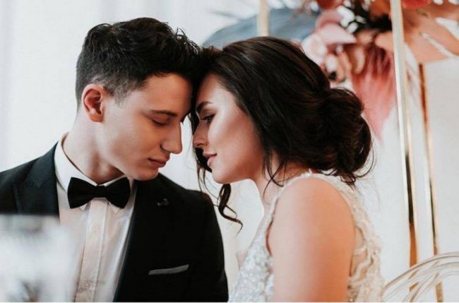 Переможниця «Холостяка» з Луцька «вийшла заміж» за відомого красунчика. ФОТО