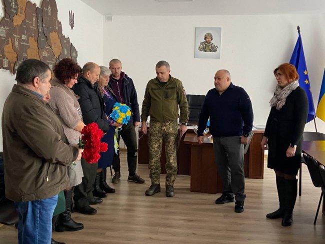 Рідним трьох загиблих Героїв з Луцького району вручили їхні посмертні нагороди. ФОТО