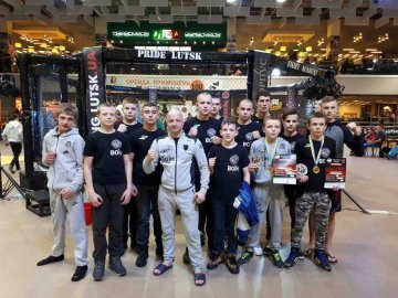  Луцькі «воїни» завоювали 10 медалей на турнірі з козацького двобою