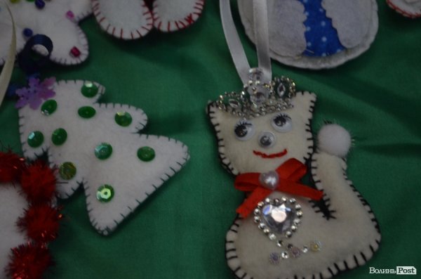 Добро під ялинку: в Луцьку новорічний благодійний ярмарок