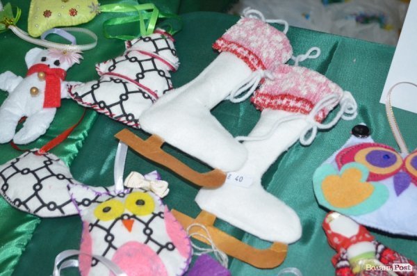 Добро під ялинку: в Луцьку новорічний благодійний ярмарок