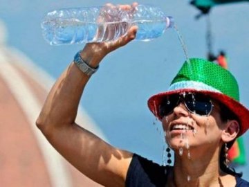 «Спека. Спека. Спека»: озвучили прогноз погоди на найближчий тиждень