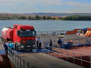 В Європу за 1 євро: на Одещині запрацювала перша в Україні поромна переправа