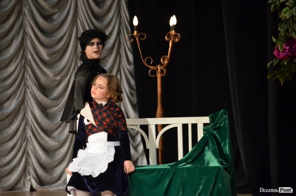У Луцьку - благодійна вистава на допомогу онкохворим дітям. ФОТО