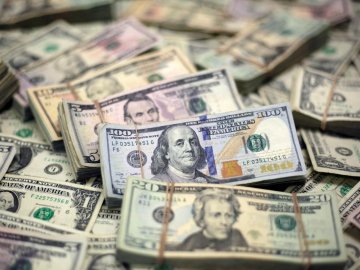 Не 30 і не 40: Кабмін спрогнозував курс долара на 2019 рік