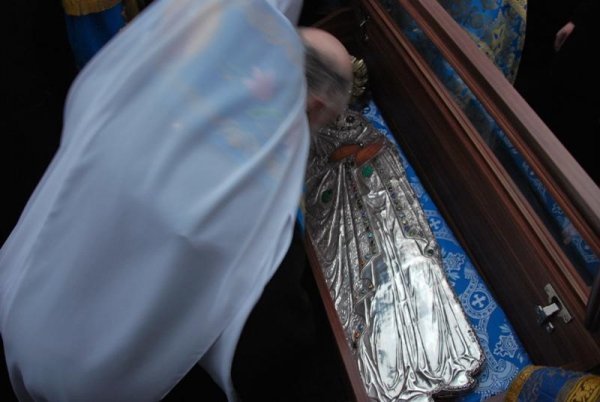 Як  у Луцьку «віпи» поклонялися Єрусалимській Плащаниці 