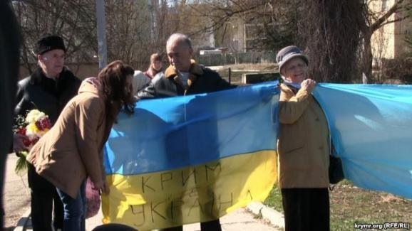 У Криму затримали учасників акції до дня народження Шевченка. ФОТО. ВІДЕО