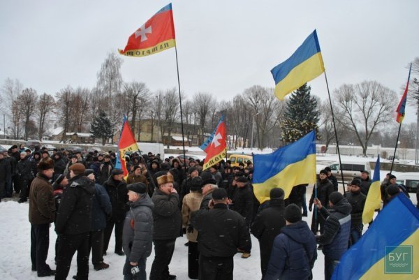 У Нововолинську шахтарі продовжують мітингувати. ФОТО