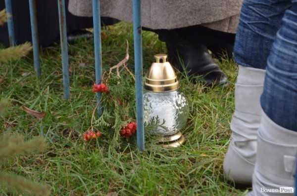 Лучани вшанували пам’ять жертв Голодомору