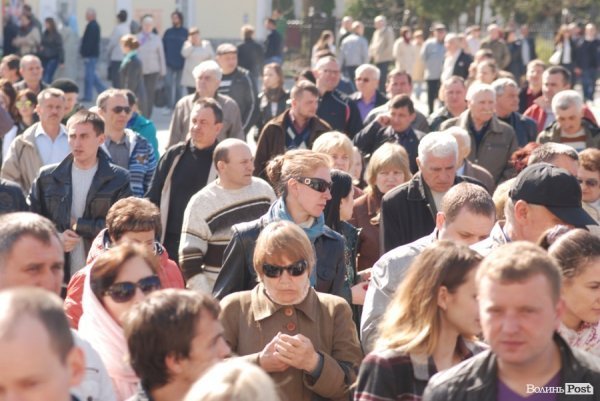 Скорботна неділя у Луцьку. ФОТО
