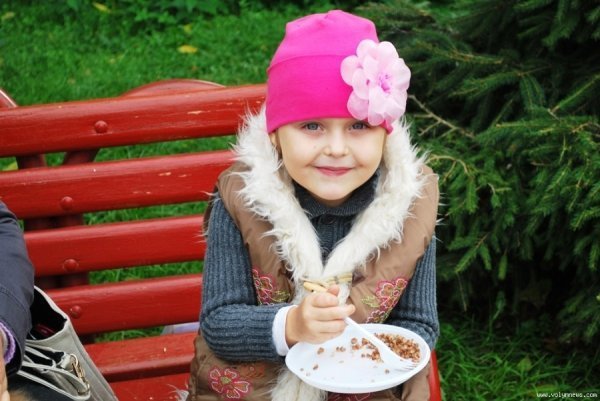 Як у Луцьку під авторські пісні їли кашу. ФОТО