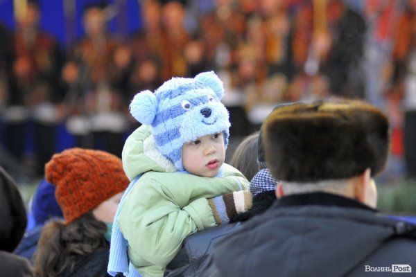 Різдвяне дійство в центрі Луцька: діти