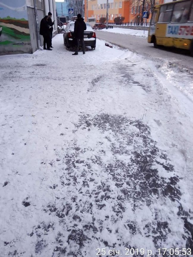 У Луцьку муніципали покарали автохамів. ФОТО