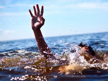 В озері втопилися батько та син