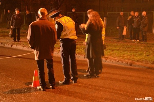 У Луцьку – смерть в аварії на дорозі. ФОТО