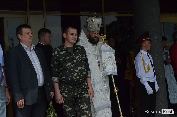 У Луцьку ховали загиблого в АТО. ФОТО
