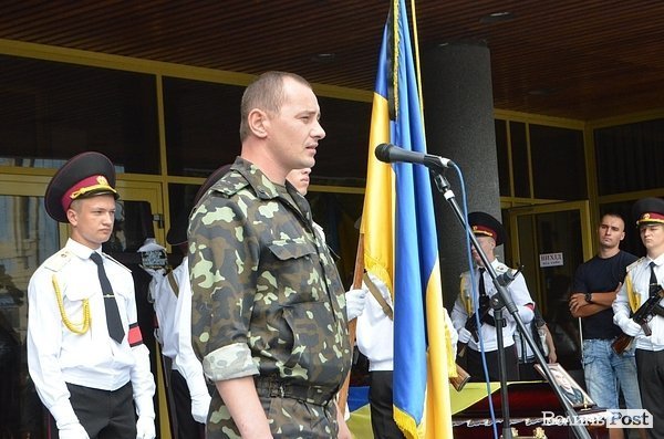 У Луцьку ховали загиблого в АТО. ФОТО