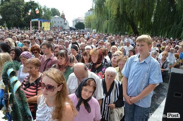У Луцьку ховали загиблого в АТО. ФОТО