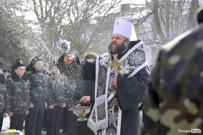 Сотні лучан вшанували пам’ять Героїв Небесної Сотні