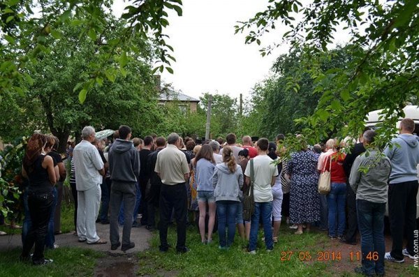 Поховали загиблого під Волновахою нововолинця. ФОТО. ВІДЕО