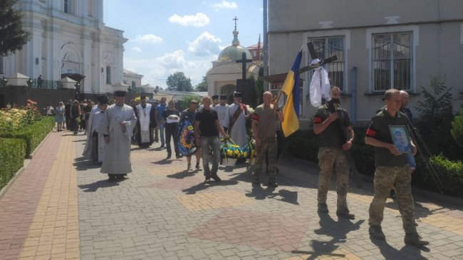 У Луцьку провели в останню путь військового Максима Єремію