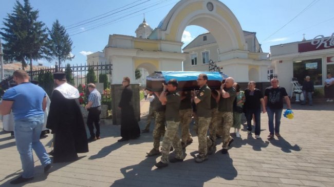 У Луцьку провели в останню путь військового Максима Єремію