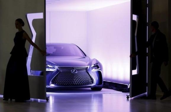 Чудернацькі авто показали в Японії. ФОТО