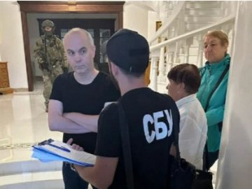 СБУ прийшла з обшуками до Нестора Шуфрича