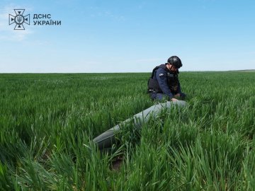 Сапери з Волині на сході знешкодили 500-кілограмову авіабомбу