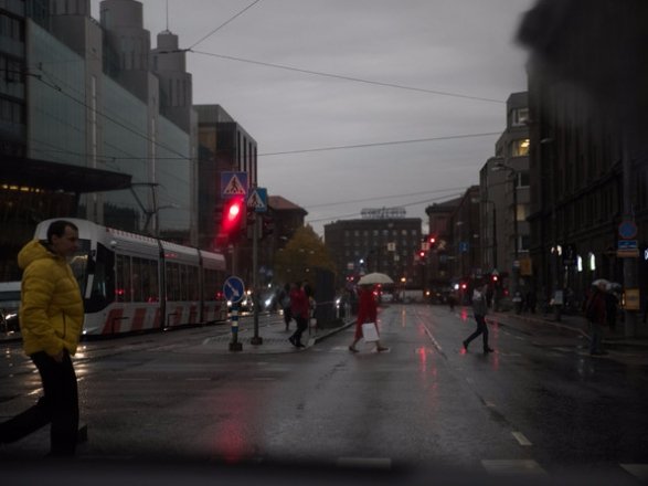 В Естонії пішов чорний дощ