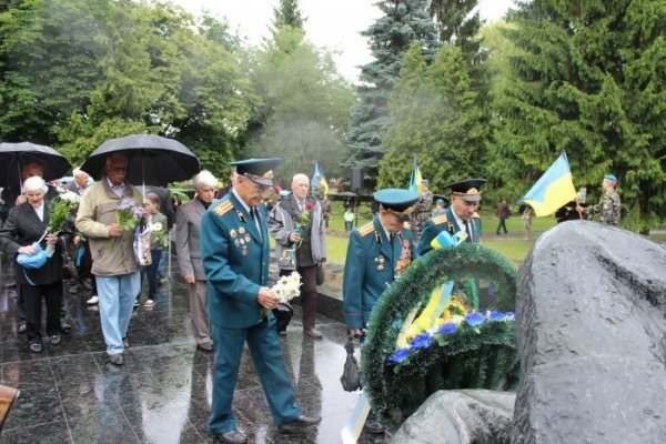 У Луцьку вшанували полеглих у Великій Вітчизняній війні. ФОТО