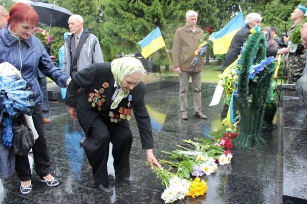 У Луцьку вшанували полеглих у Великій Вітчизняній війні. ФОТО