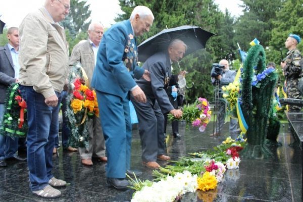 У Луцьку вшанували полеглих у Великій Вітчизняній війні. ФОТО