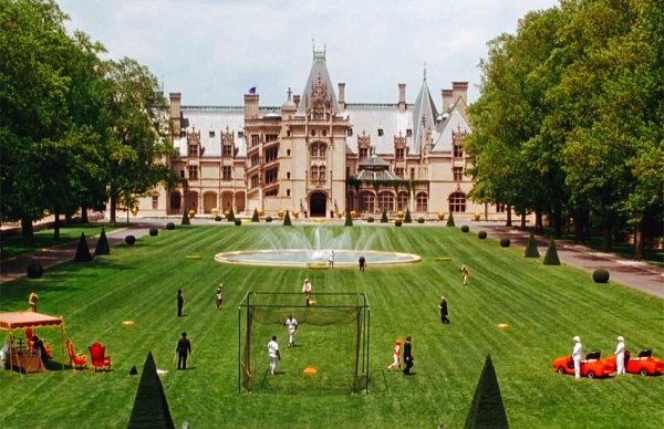 10 найдорожчих особняків з відомих фільмів. ФОТО