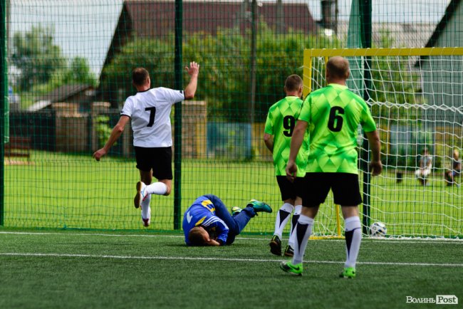 Свято корпоративної єдності: група компаній «Континіум» влаштувала футбольний турнір. ФОТО