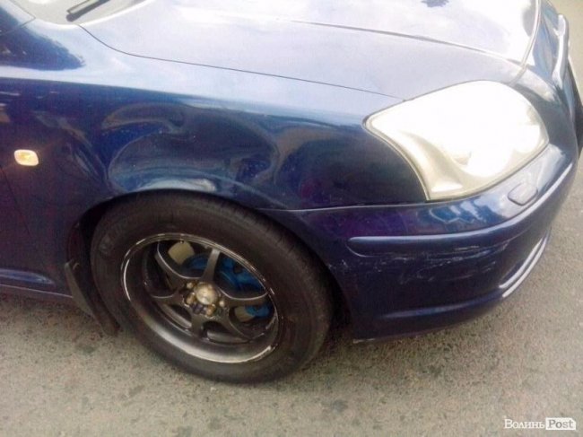 Аварія в Луцьку: пошкодження незначні, але галасу багато