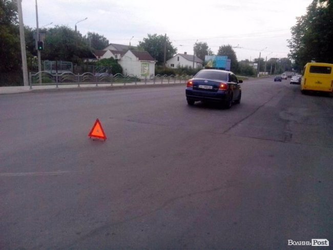 Аварія в Луцьку: пошкодження незначні, але галасу багато