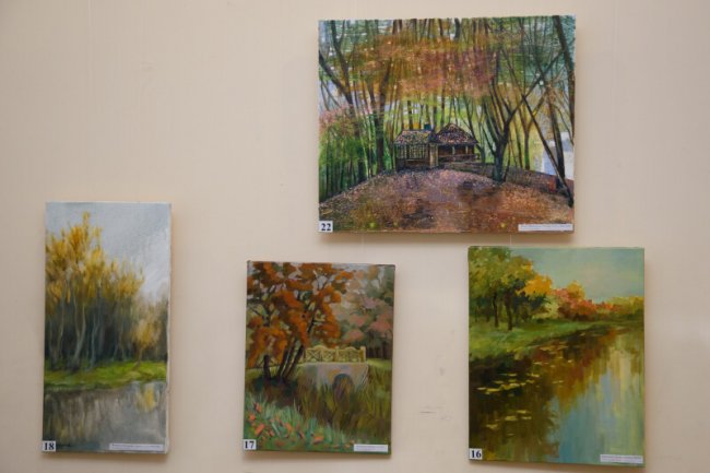 Тихий аукціон: у Луцьку в арт-галереї зібрали понад 24,6 тисяч гривень на ЗСУ. ФОТО