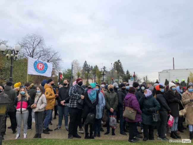 Як у Луцьку відбувався мітинг підприємців та про що говорили за зачиненими дверима. ФОТО 