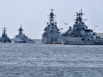 У Чорному морі чергують 15 російських кораблів