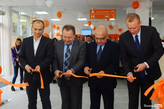«Волиньгаз» відкрив у Луцьку новий центр обслуговування. ФОТО*