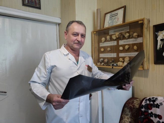 У Луцьку чоловіку зробили інноваційну операцію із заміни тазостегнових суглобів