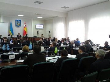 Вибори в Луцьку: 11 осіб передумали йти в депутати