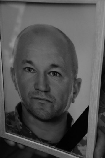 У Луцькій громаді провели в останню дорогу Героїв Валерія Семенюка та Анатолія Мерчука. ФОТО