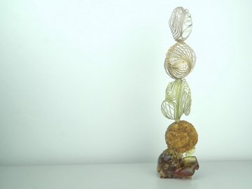 Триразовий рекордсмен з Волині презентував нову роботу з яєчної шкаралупи. ВІДЕО