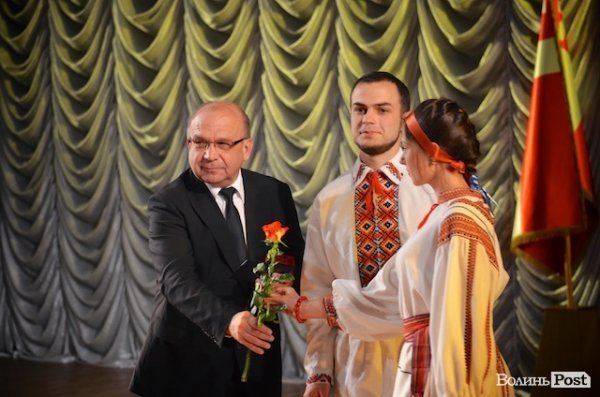 СНУ імені Лесі Українки привітали із 75-річчям. ФОТО