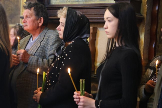 Лучани віддали останню шану Герою Віталію Колеснику